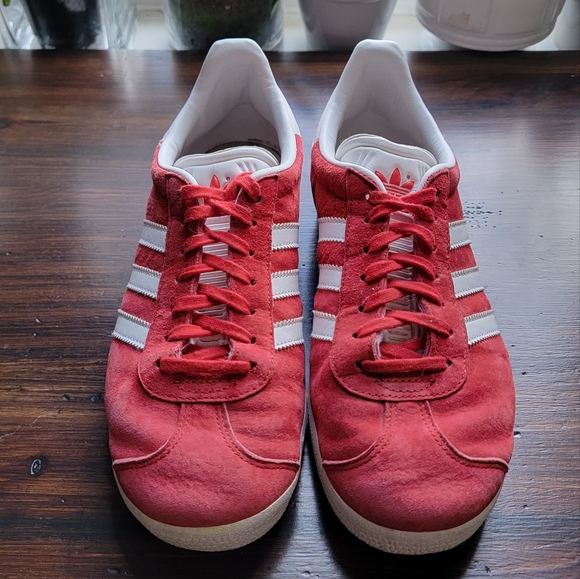 Adidas Gazelles Size 7 - Picture 2 of 5